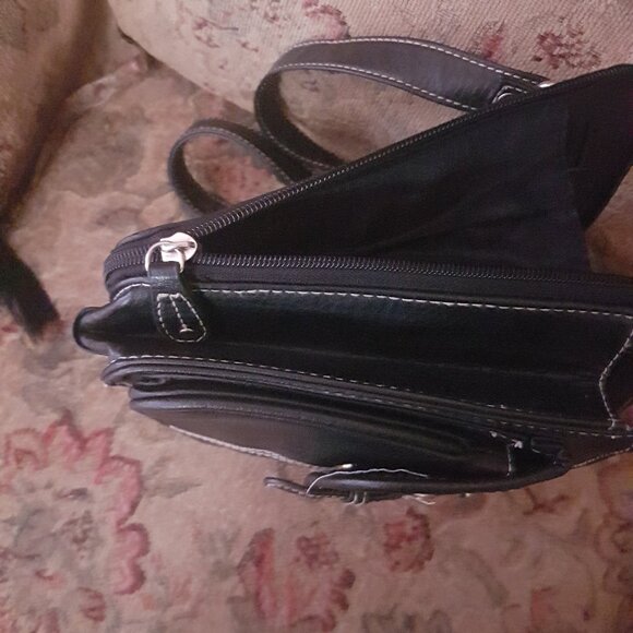 Black crossbody bag - Picture 3 of 5